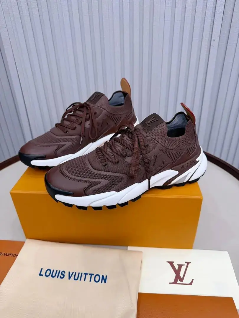 Louis Vuitton Chunky Sneakers [7 styles] — foto 3 de 6