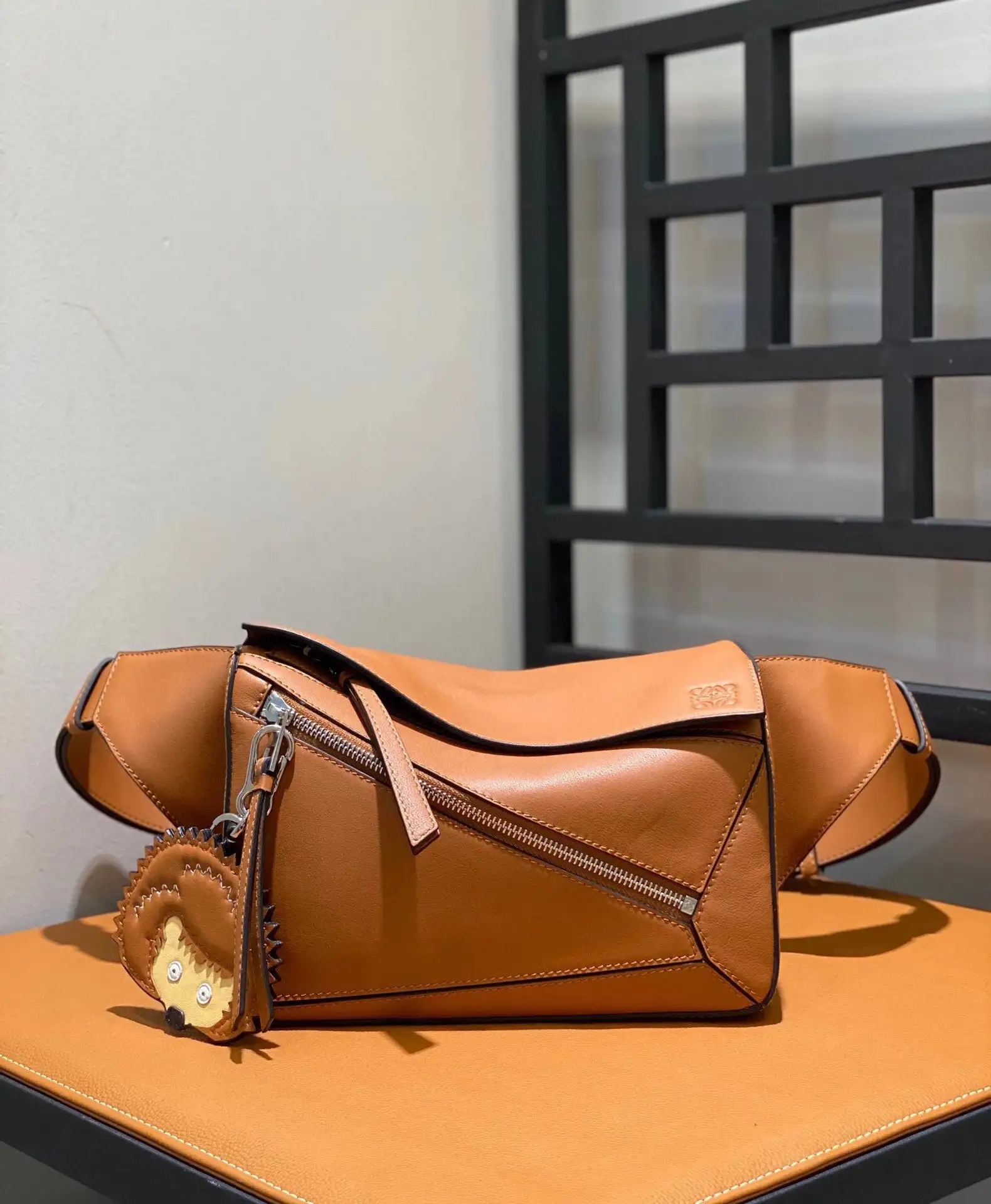 Loewe Chain Bag [11 styles] — foto 4 de 6