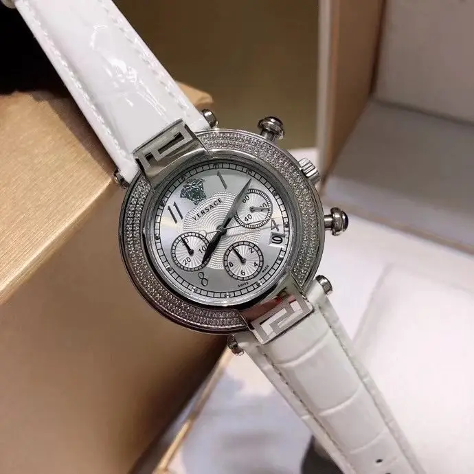 Versace Watches [9 styles] — foto 6 de 6