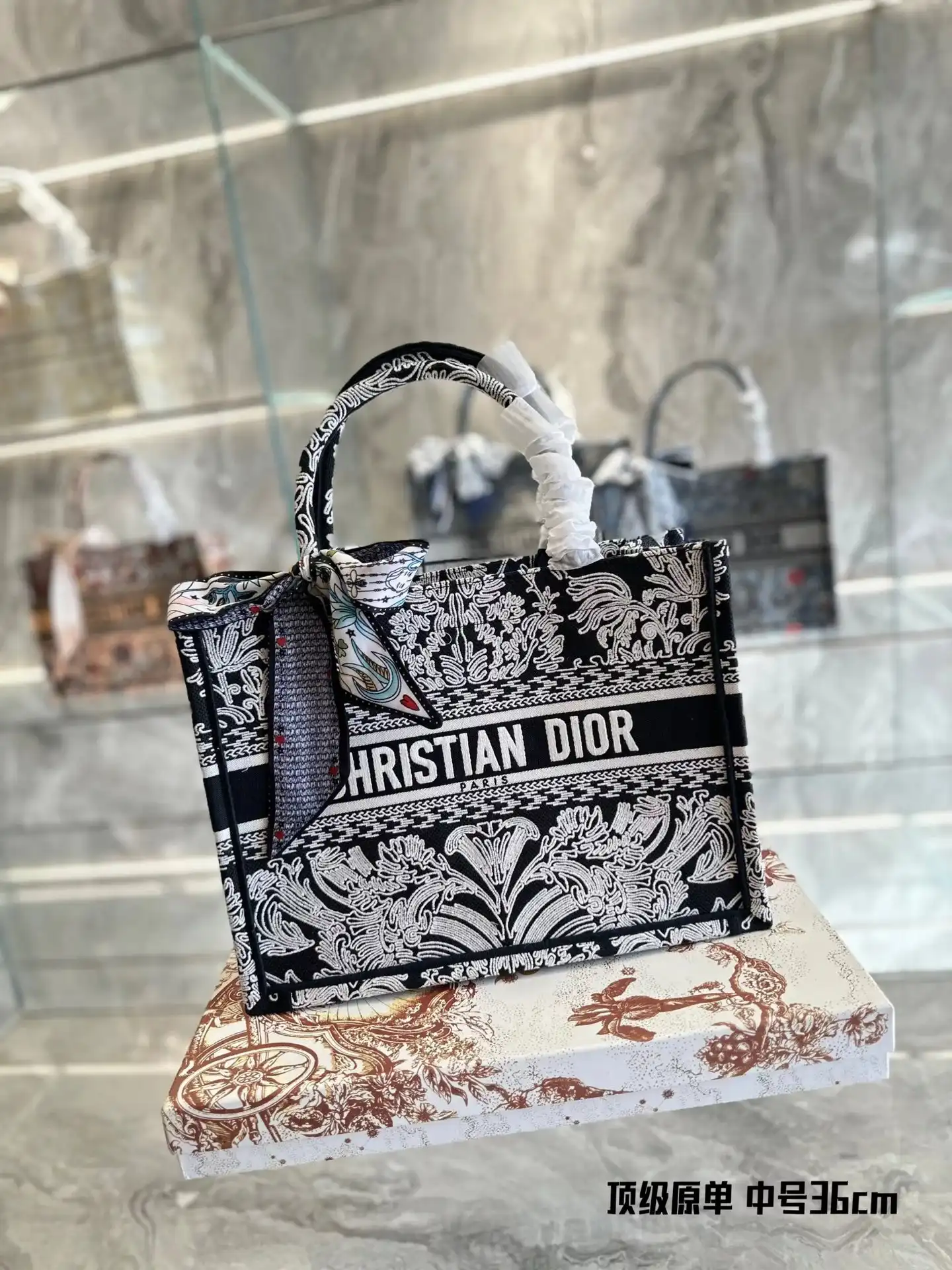 Dior Tote Bag [15 styles] — foto 3 de 6