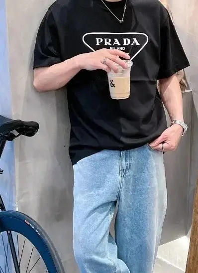 Prada T Shirt [12 styles] — foto 4 de 6