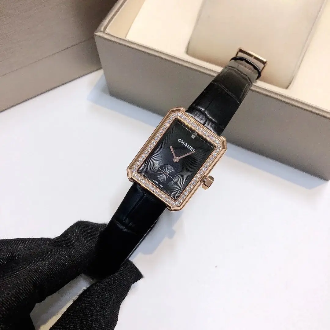 Chanel Watches [8 styles] — foto 2 de 6