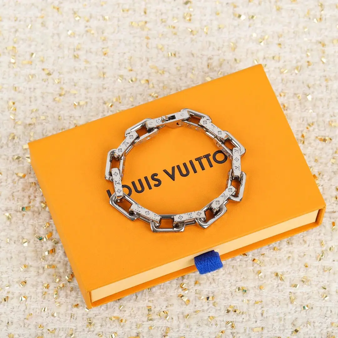 Louis Vuitton Bracelets [11 styles] — foto 2 de 6