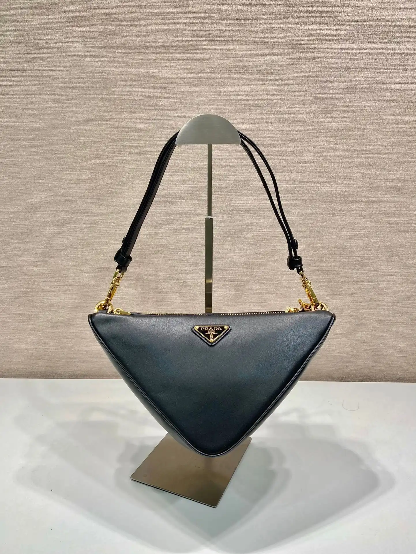 Prada Chain Bag [6 styles] — foto 2 de 6