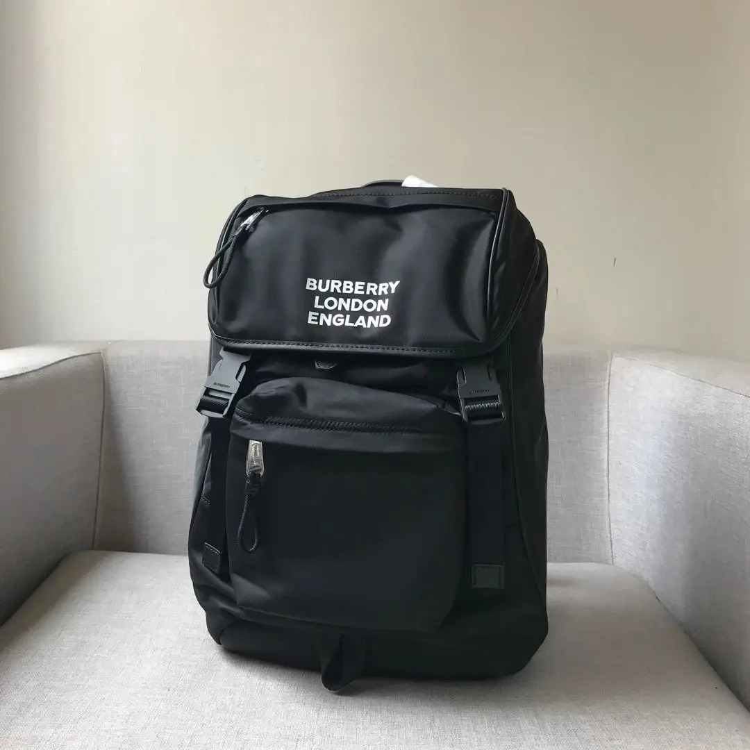 Burberry Mini Backpack [14 styles] — foto 3 de 6