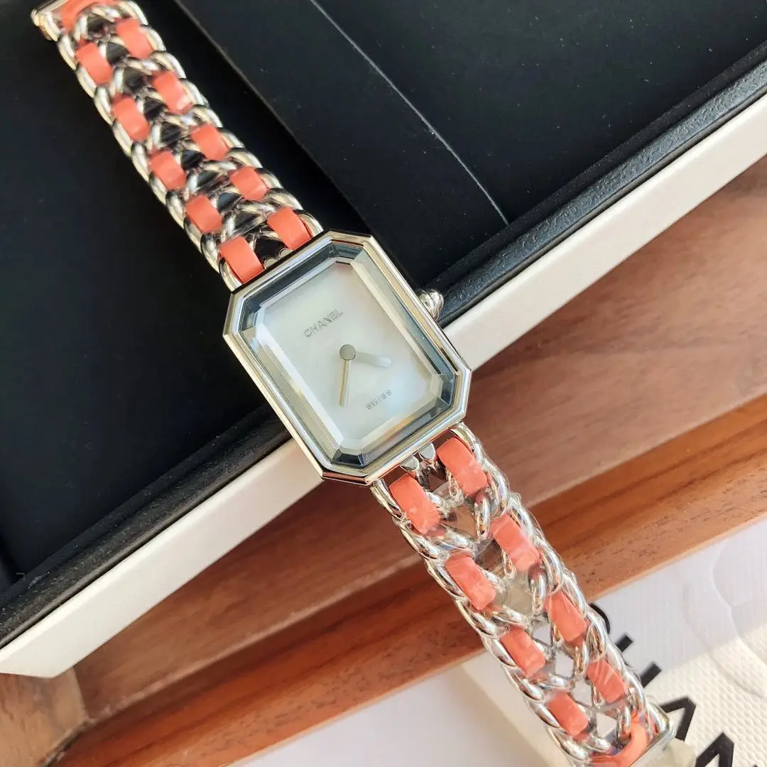 Chanel Watches [5 styles] — foto 5 de 6