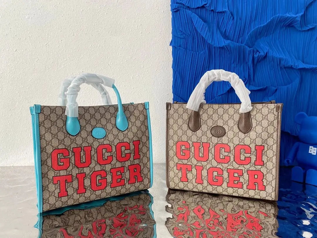 Gucci Handbags [15 styles] — foto 2 de 6