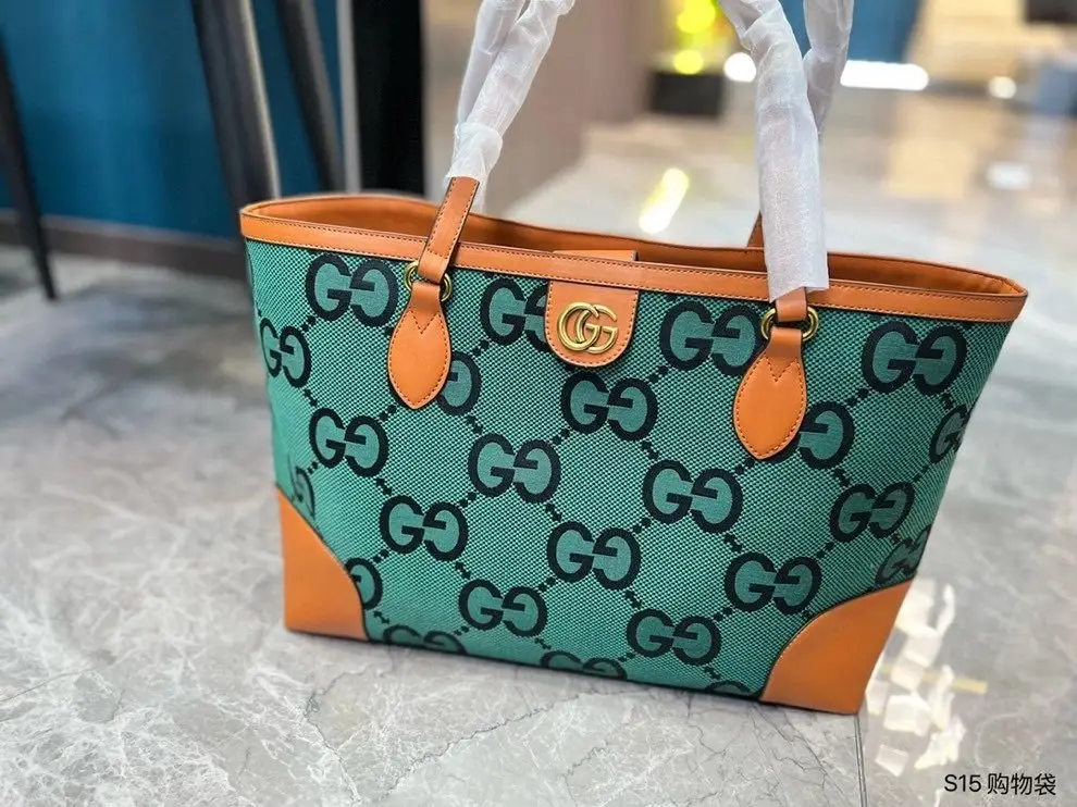 Gucci Handbags [15 styles] — foto 4 de 6