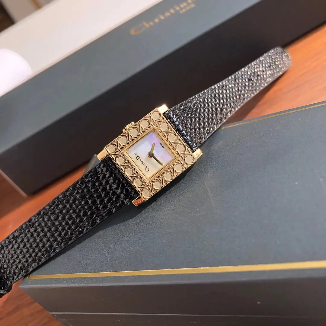 Dior Watches [2 styles] — foto 2 de 6