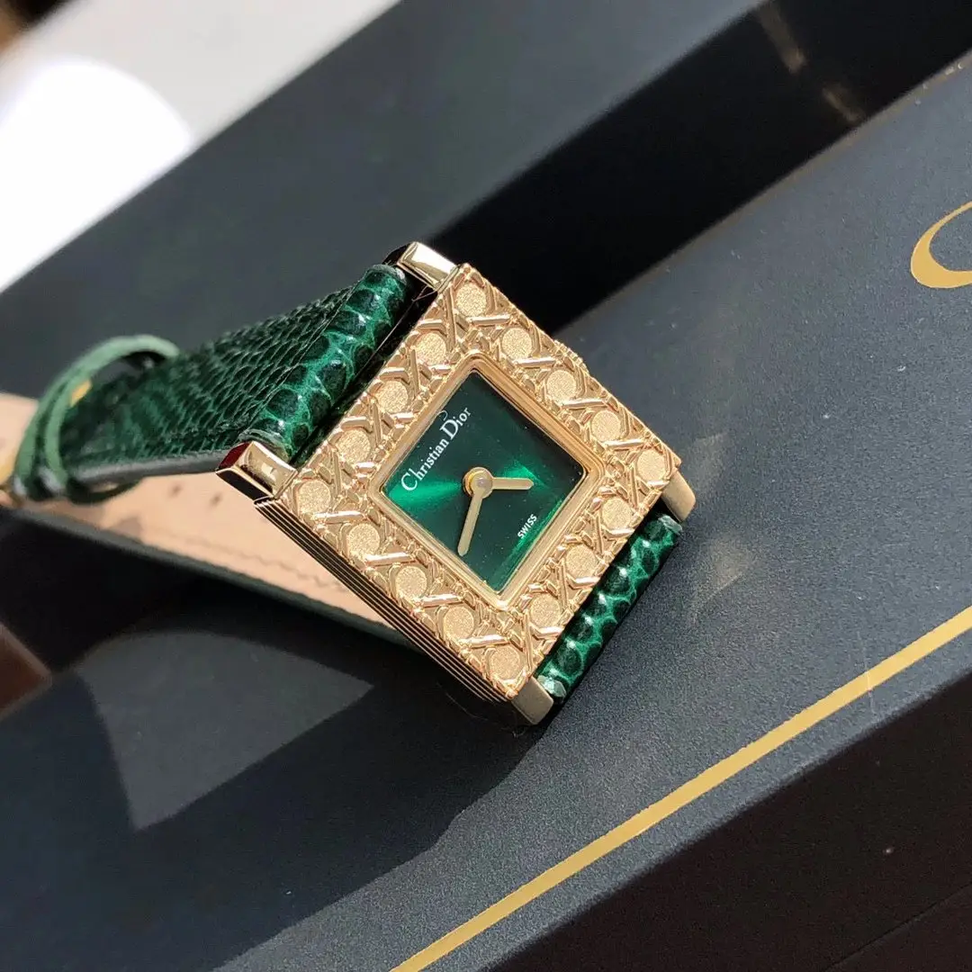 Dior Watches [2 styles] — foto 5 de 6