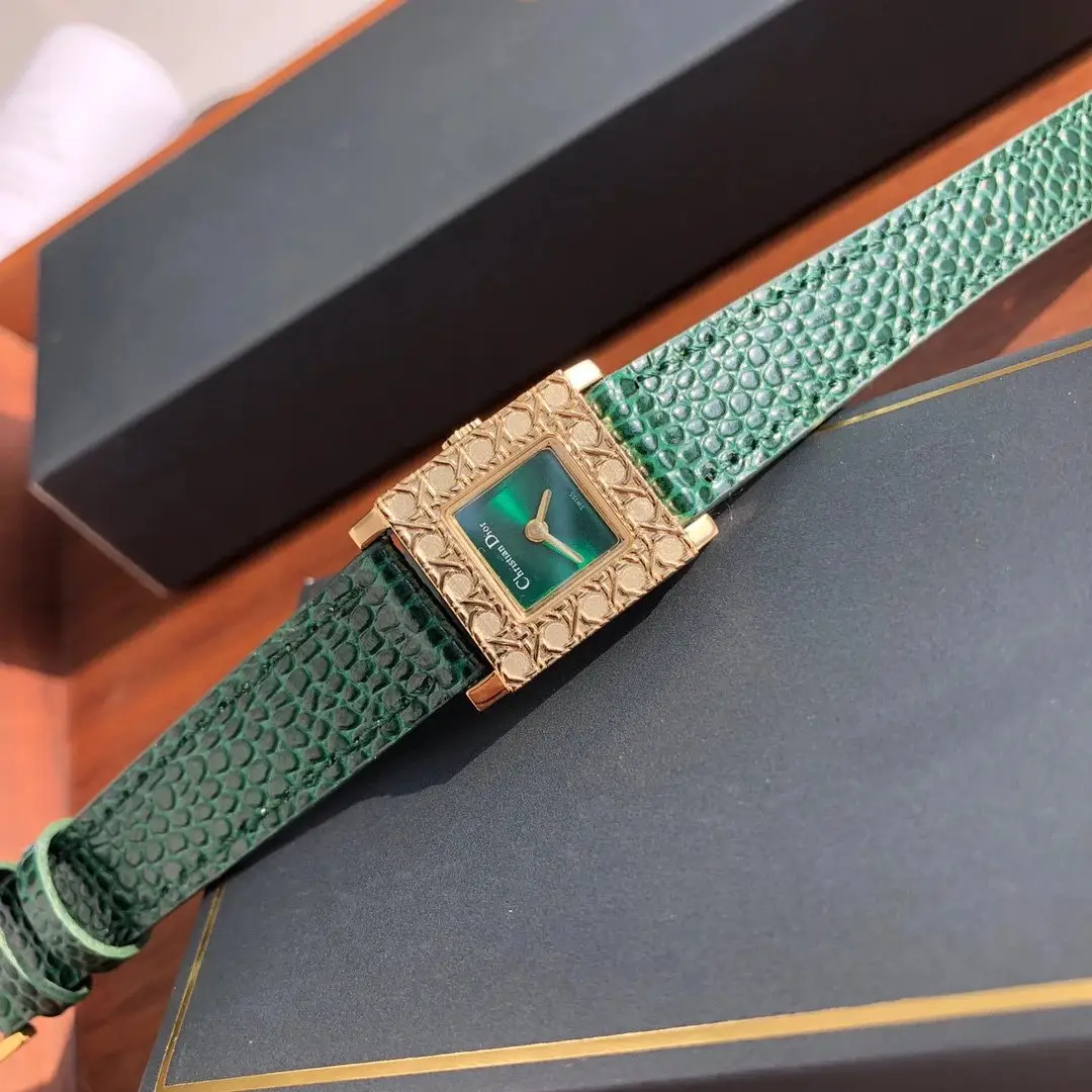 Dior Watches [2 styles] — foto 6 de 6